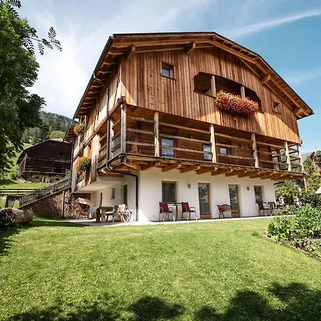 Sotmarin Aparthotel 3*